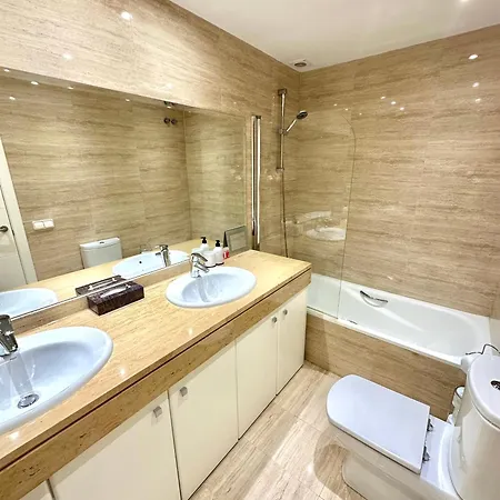 La Cala De Mijas, Groundfloor 2 Bed Steps Away From The La Cala De Mijas